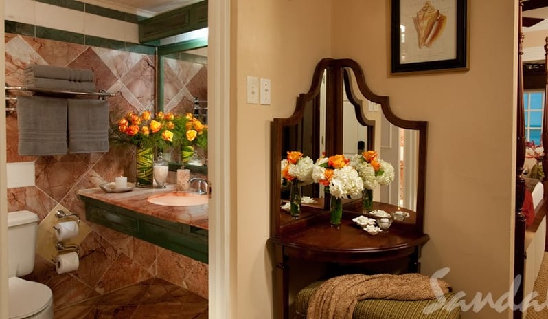 SANDALS ROYAL CARIBBEAN - RS (1)